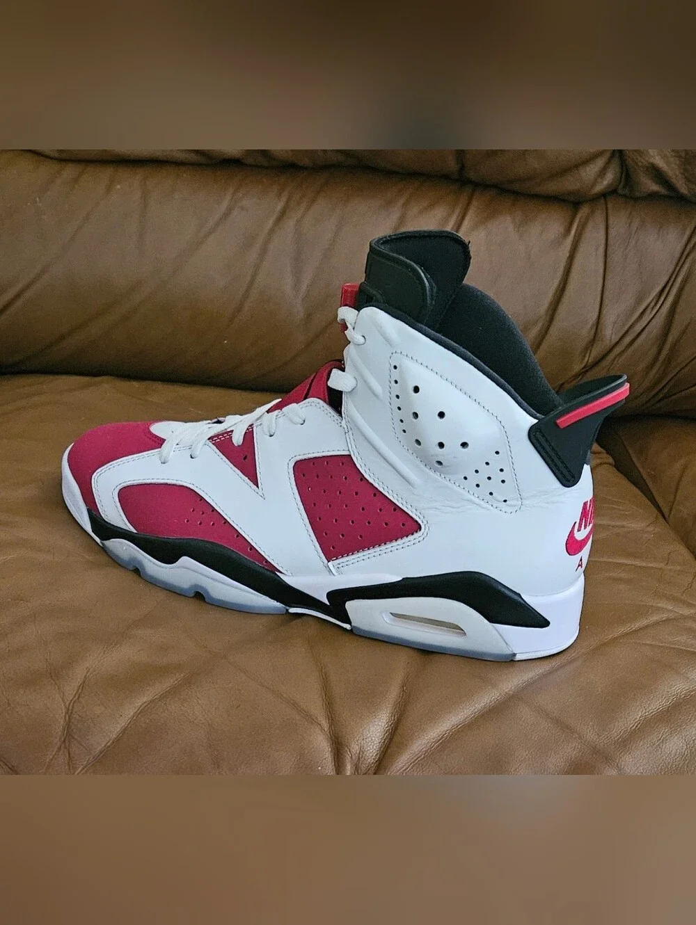 Men's Nike Air Jordan 6 Retro Carmine Size 11 (EXCELLENT CONDITION)